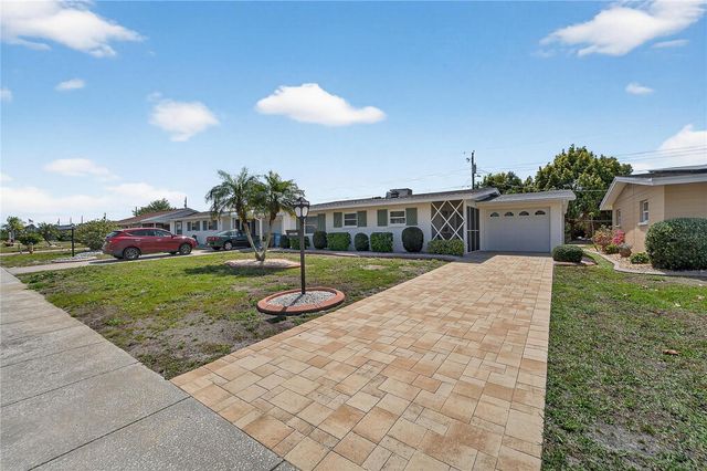 1612 CHEVY CHASE DRIVE, Sun City Center, FL 33573