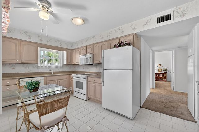 1612 CHEVY CHASE DRIVE, Sun City Center, FL 33573