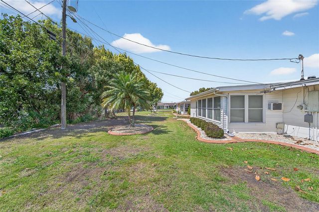 1612 CHEVY CHASE DRIVE, Sun City Center, FL 33573