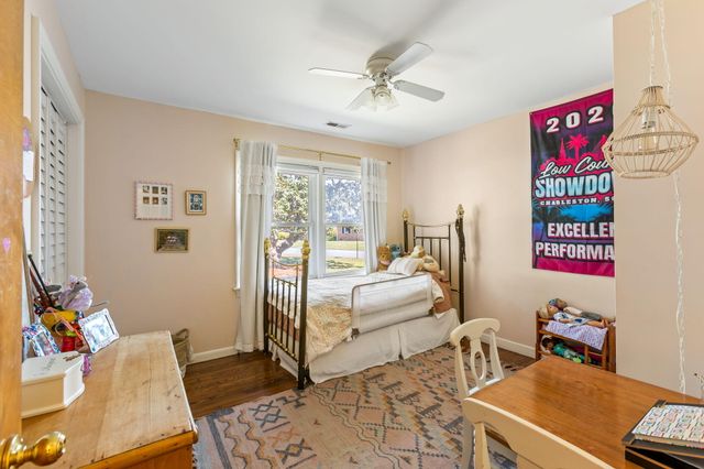 20 Huguenot Avenue, Charleston, SC 29407