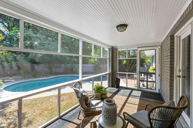 20 Huguenot Avenue, Charleston, SC 29407