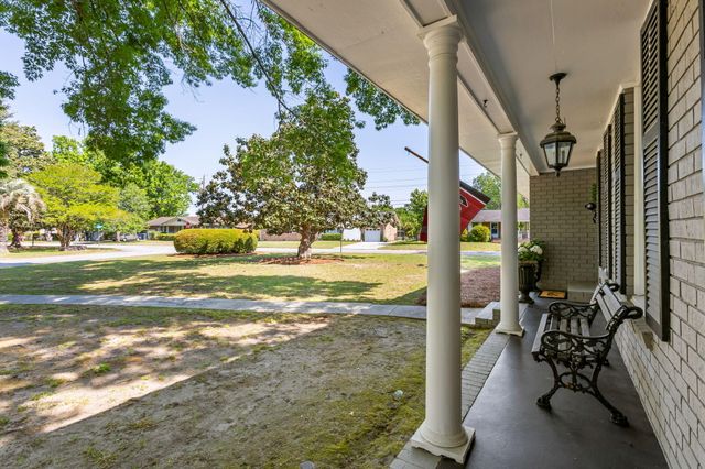 20 Huguenot Avenue, Charleston, SC 29407