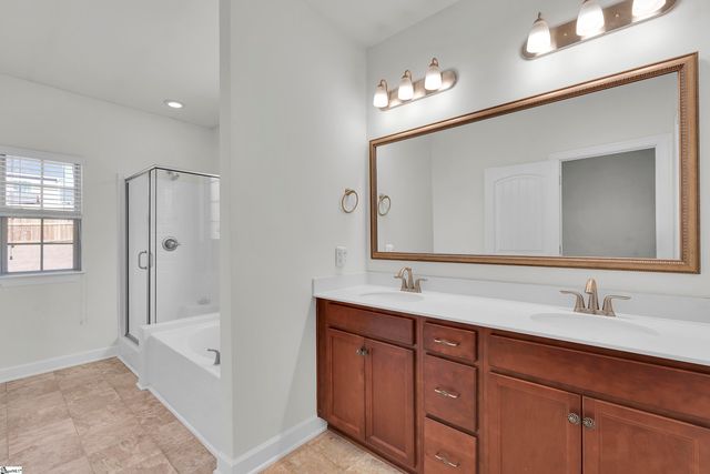 7 Burge Court, Simpsonville, SC 29681