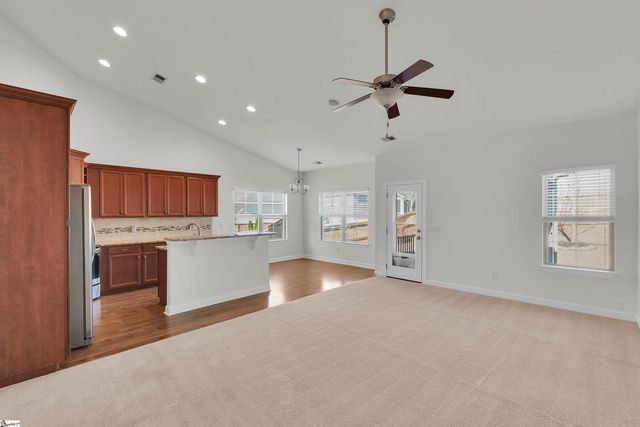 7 Burge Court, Simpsonville, SC 29681