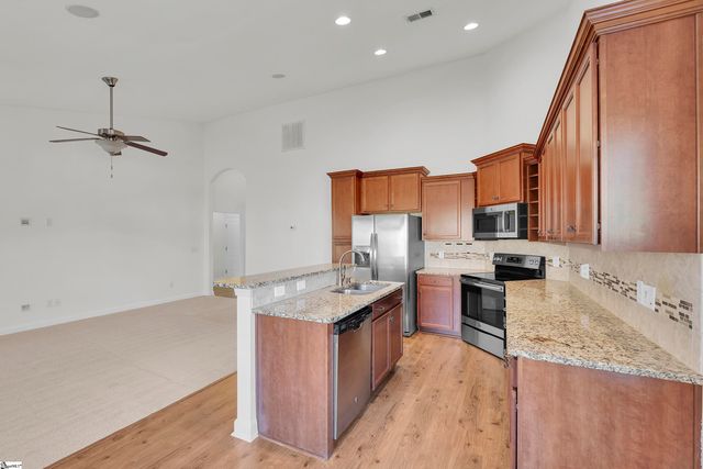 7 Burge Court, Simpsonville, SC 29681