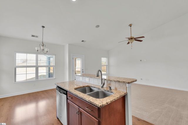 7 Burge Court, Simpsonville, SC 29681