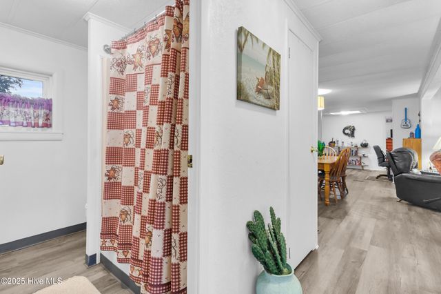 51 Robin Lane, Oriental, NC 28571