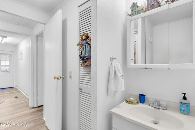 51 Robin Lane, Oriental, NC 28571