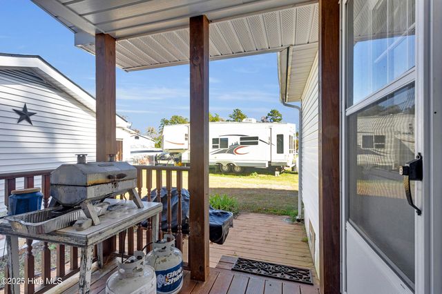 51 Robin Lane, Oriental, NC 28571