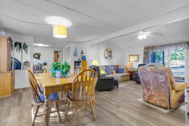 51 Robin Lane, Oriental, NC 28571