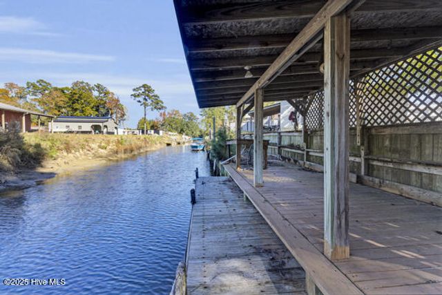 51 Robin Lane, Oriental, NC 28571