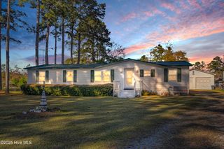51 Robin Lane, Oriental, NC 28571