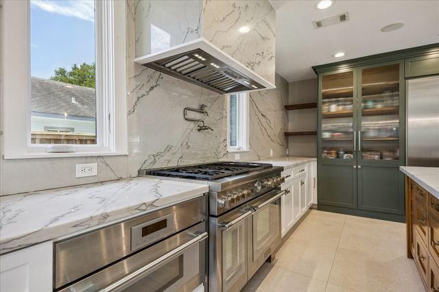 4344 Clay Street, Houston, TX 77023
