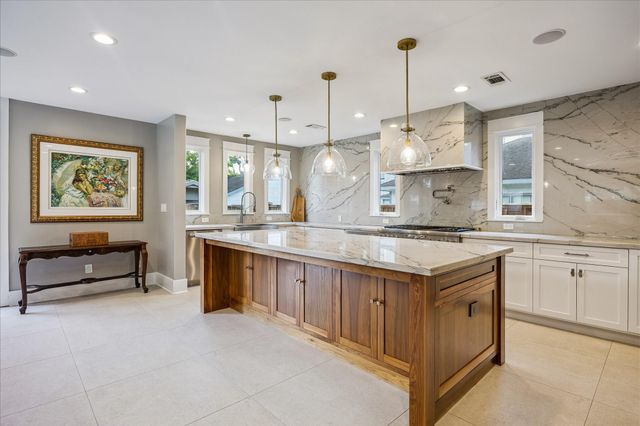 4344 Clay Street, Houston, TX 77023