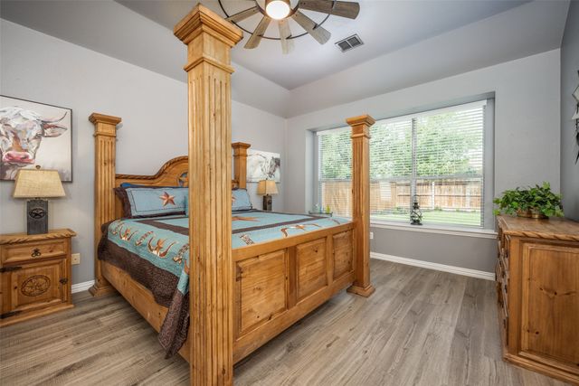 1401 Bonham Parkway, Lantana, TX 76226