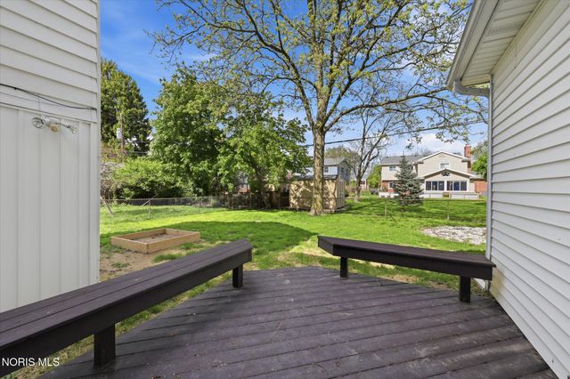 724 Inwood Place, Maumee, OH 43537