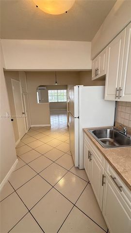 330 74th St 16, Miami Beach, FL 33141