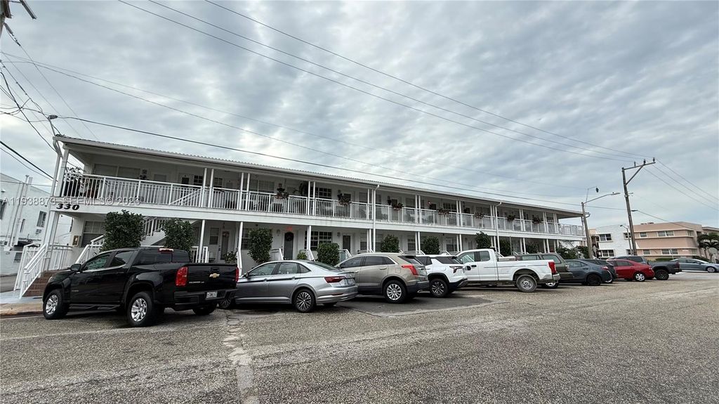 330 74th St 16, Miami Beach, FL 33141