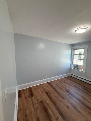 55 Harwood St 3, Lynn, MA 01902