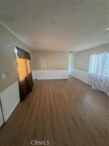 2751 Reche Canyon 4, Colton, CA 92324