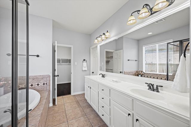 35 Woodmoor Place, Magnolia, TX 77354
