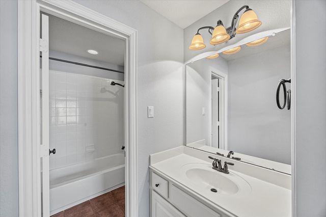 35 Woodmoor Place, Magnolia, TX 77354