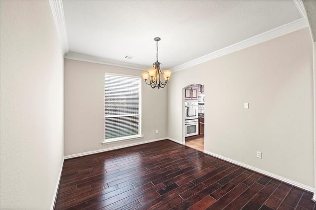 35 Woodmoor Place, Magnolia, TX 77354
