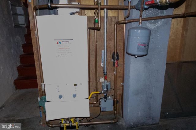 53 KIRKWOOD RD, Gibbsboro, NJ 08026