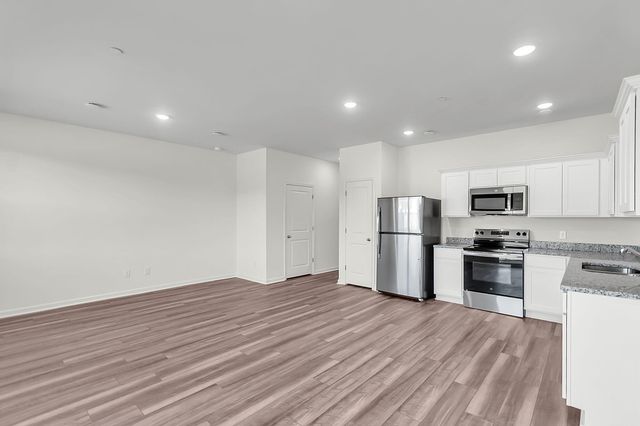 190 Halstead Drive, Moncks Corner, SC 29461