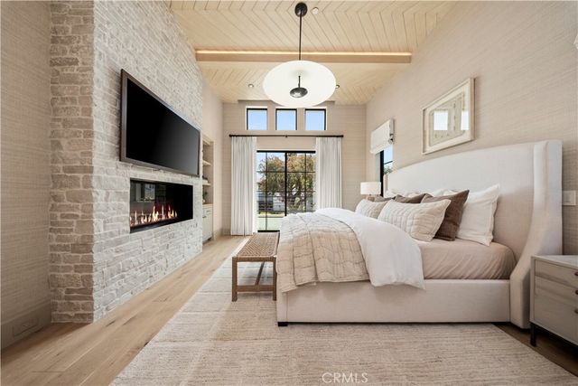 303 Jasmine Avenue, Corona Del Mar, CA 92625