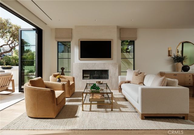 303 Jasmine Avenue, Corona Del Mar, CA 92625