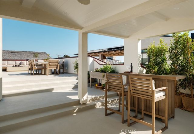 303 Jasmine Avenue, Corona Del Mar, CA 92625
