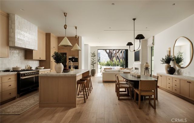 303 Jasmine Avenue, Corona Del Mar, CA 92625