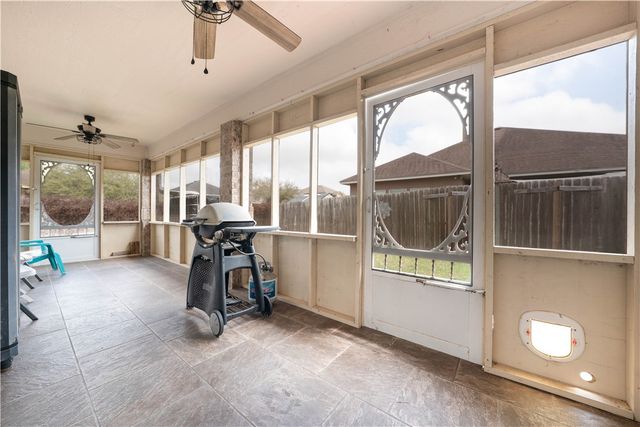 8302 Dawson Ct, Corpus Christi, TX 78414