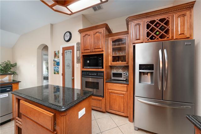 8302 Dawson Ct, Corpus Christi, TX 78414