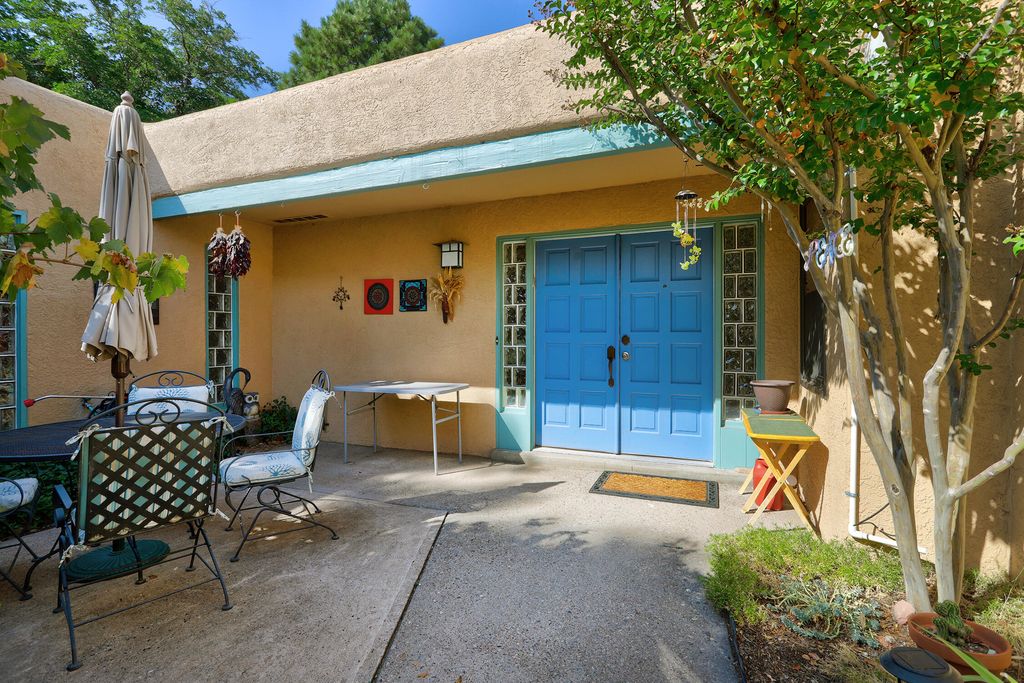 2829 Indiana Street NE, Albuquerque, NM 87110