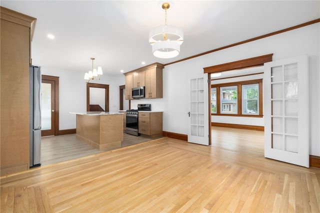 26 Welfare Avenue, Cranston, RI 02910