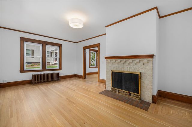 26 Welfare Avenue, Cranston, RI 02910