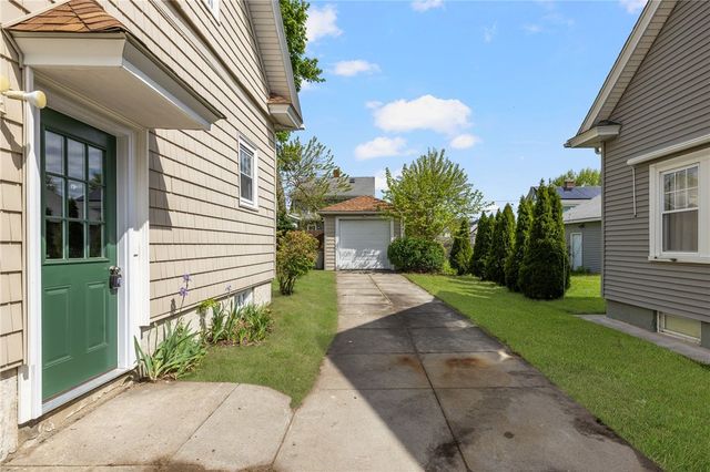 26 Welfare Avenue, Cranston, RI 02910