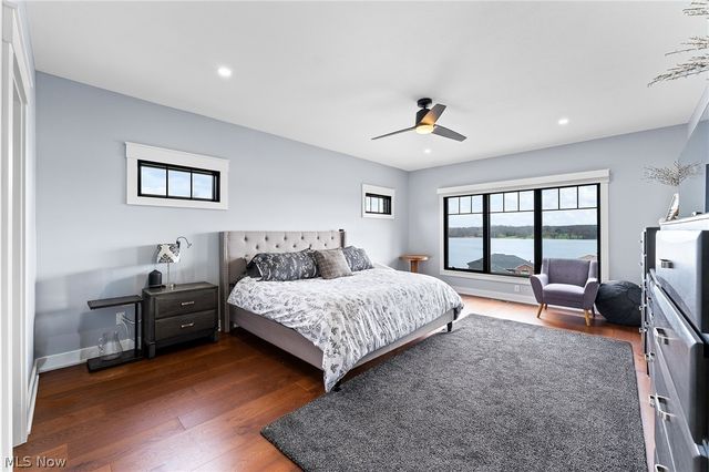 2645 Waters Edge Drive, Columbiana, OH 44408