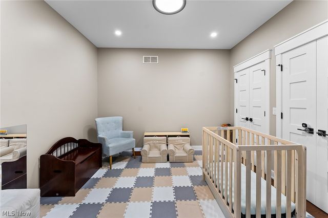 2645 Waters Edge Drive, Columbiana, OH 44408