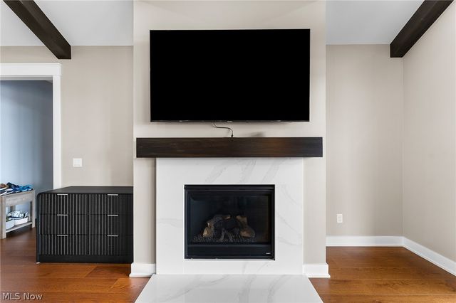 2645 Waters Edge Drive, Columbiana, OH 44408