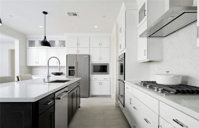 25102 Greythorne Drive, Menifee, CA 92586