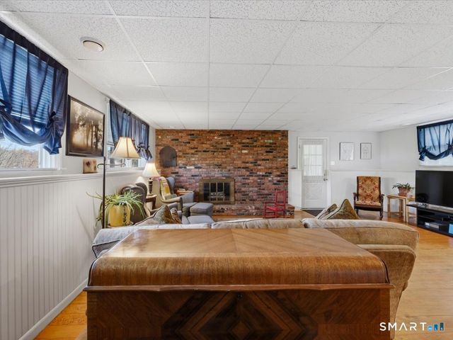 45 Brookwood Drive, Branford, CT 06405