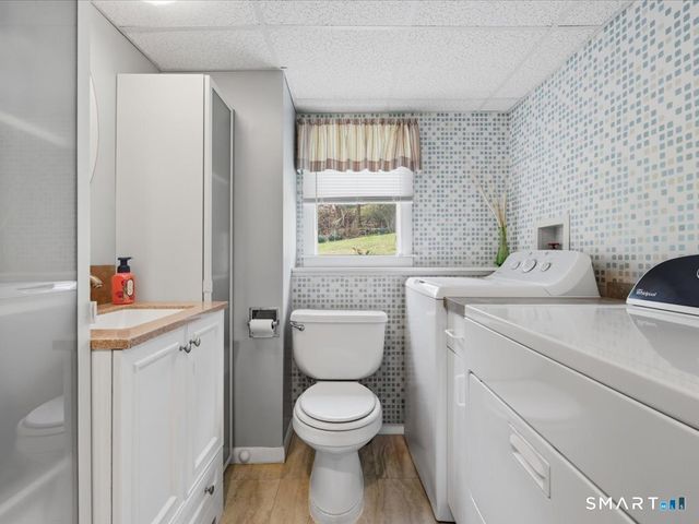 45 Brookwood Drive, Branford, CT 06405