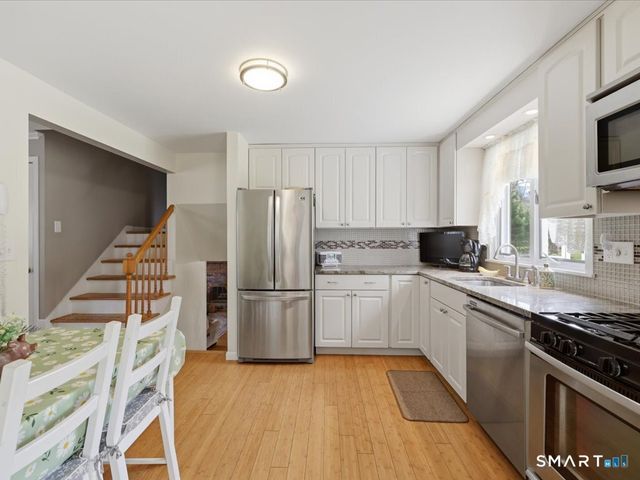 45 Brookwood Drive, Branford, CT 06405