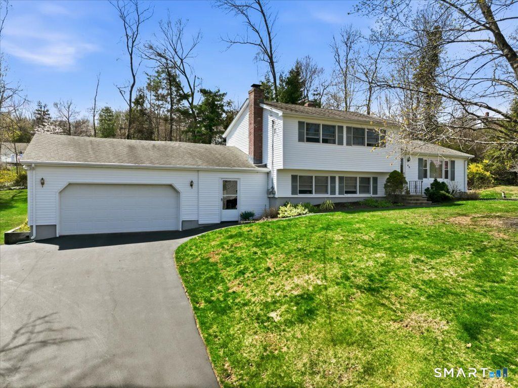 45 Brookwood Drive, Branford, CT 06405