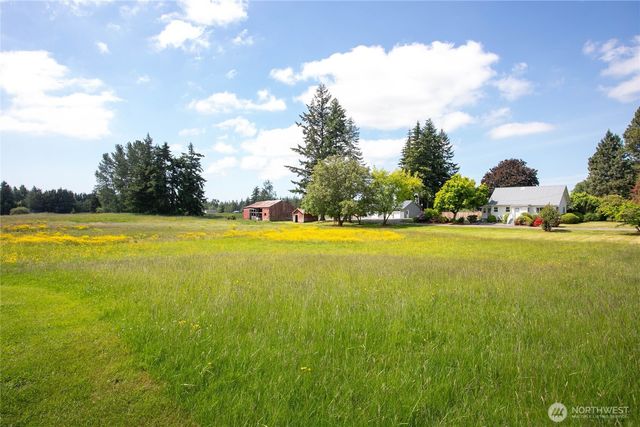 551 E Smith Road, Bellingham, WA 98226