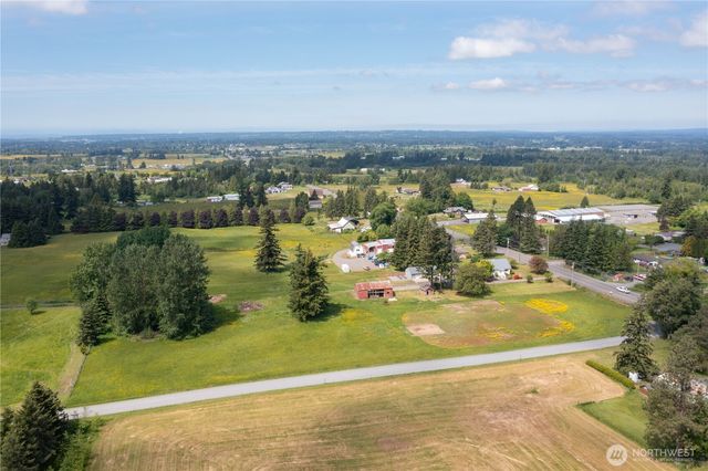 551 E Smith Road, Bellingham, WA 98226