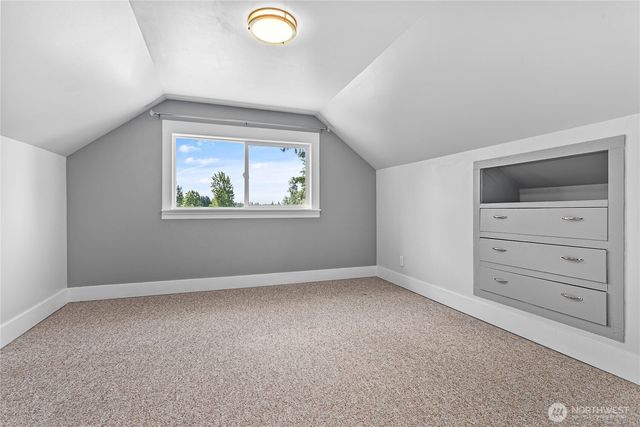 551 E Smith Road, Bellingham, WA 98226
